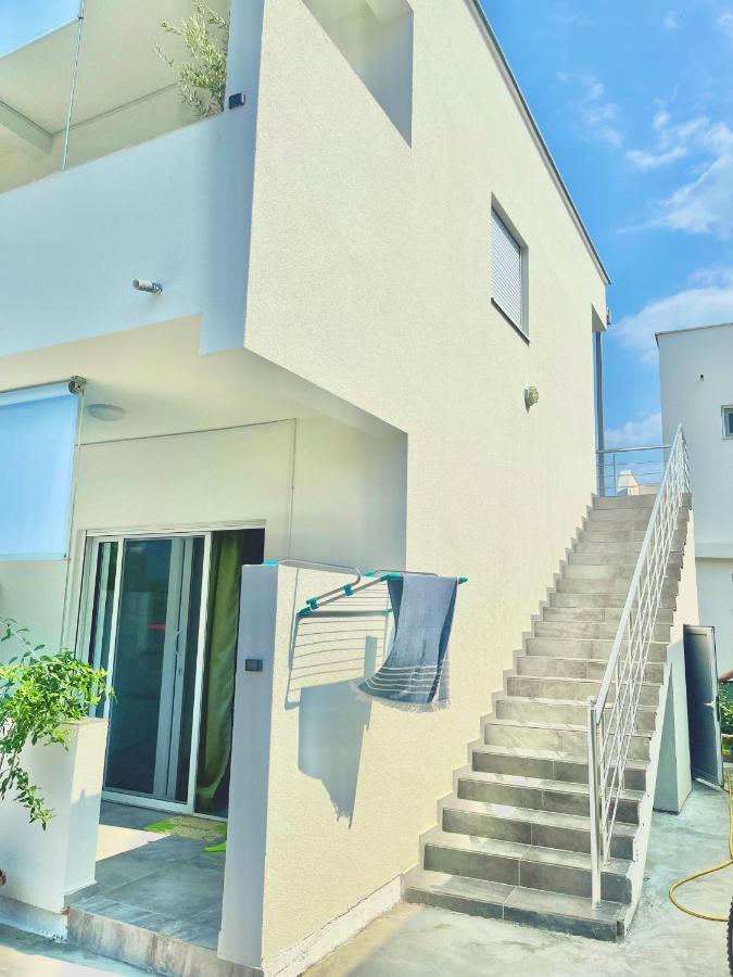 Apartments Mia Patria 울친 외부 사진